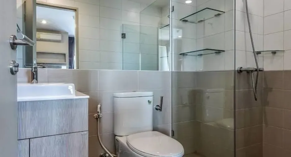 For rent 1 bed condo in Bang Rak, Bangkok