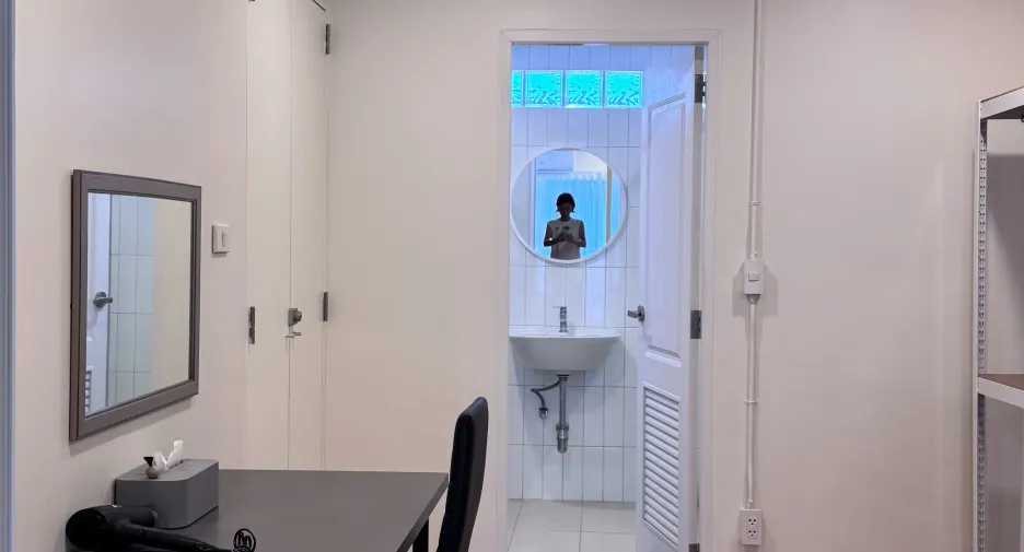 Gewerbefläche zum Kauf mit 2 Zimmer in Phra Khanong, Bangkok