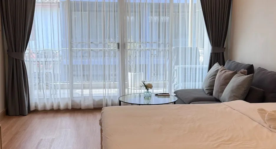 Gewerbefläche zum Kauf mit 2 Zimmer in Phra Khanong, Bangkok