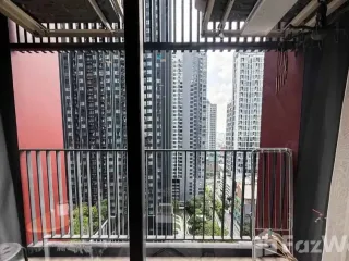 À louer 1 chambre condo à Huai Khwang, Bangkok