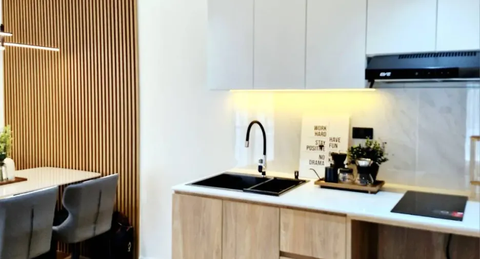 For sale 2 bedrooms condo in Phra Khanong, Bangkok