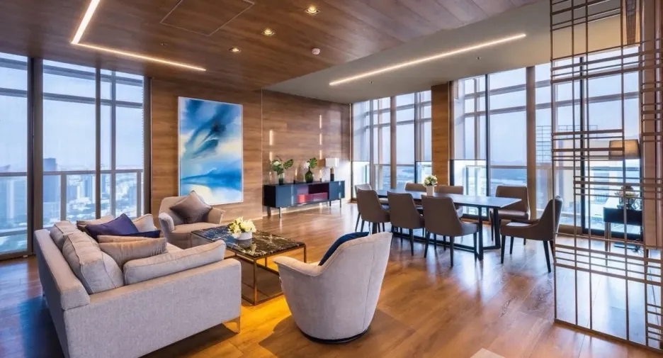 For sale 2 bedrooms condo in Khlong Toei, Bangkok