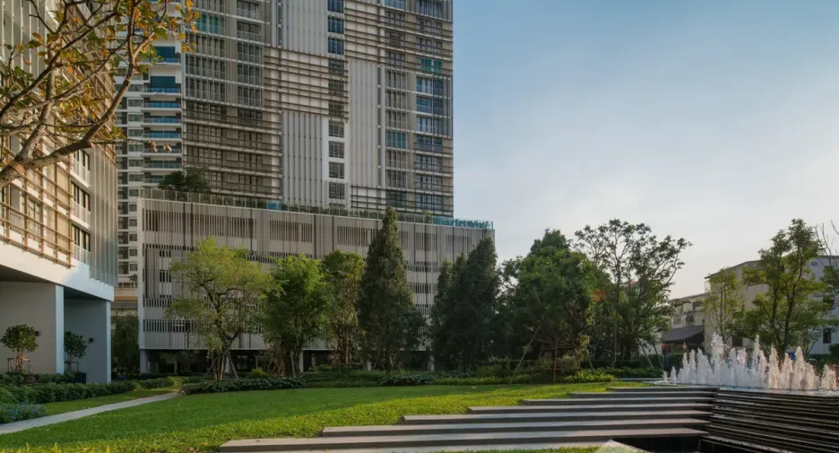 For sale 2 bedrooms condo in Khlong Toei, Bangkok