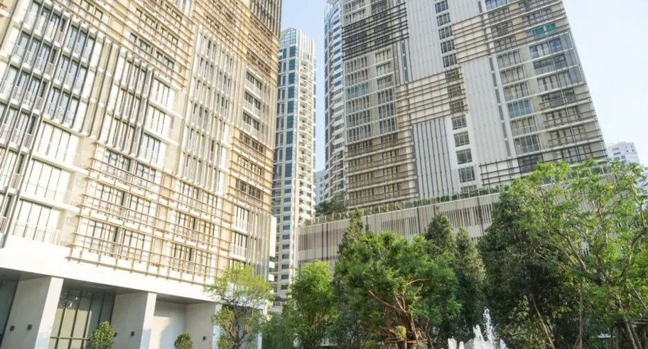 For sale 2 bedrooms condo in Khlong Toei, Bangkok