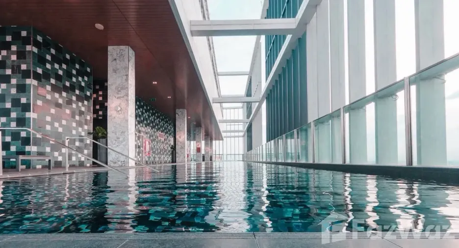 For sale 2 bedrooms condo in Khlong Toei, Bangkok