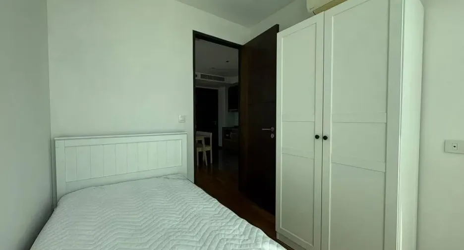 For rent 2 bedrooms condo in Pathum Wan, Bangkok