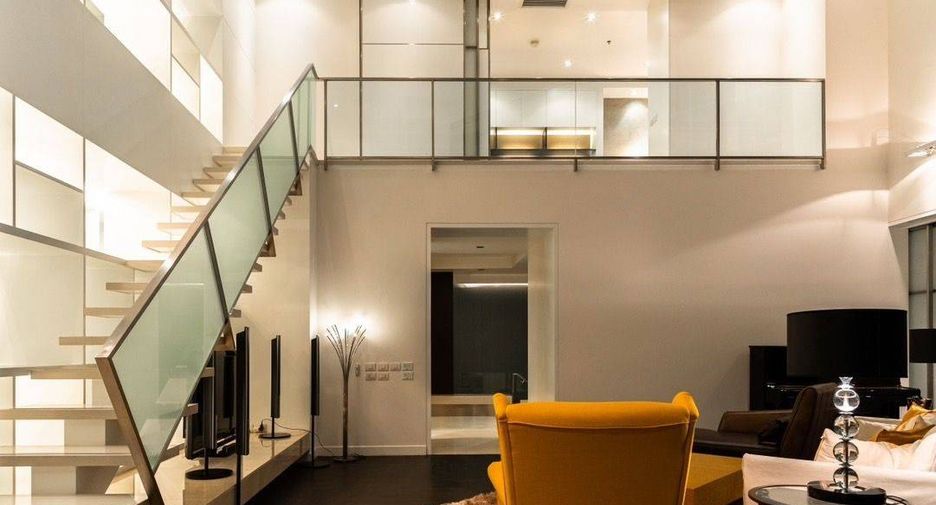 For rent 5 bedrooms condo in Bang Kho Laem, Bangkok