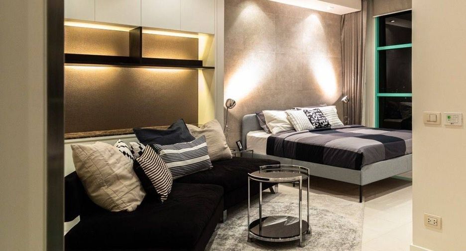 For rent 5 bedrooms condo in Bang Kho Laem, Bangkok