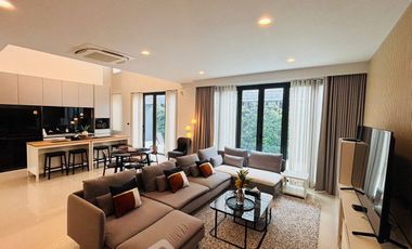 For sale 5 bedrooms house in Bang Kapi, Bangkok