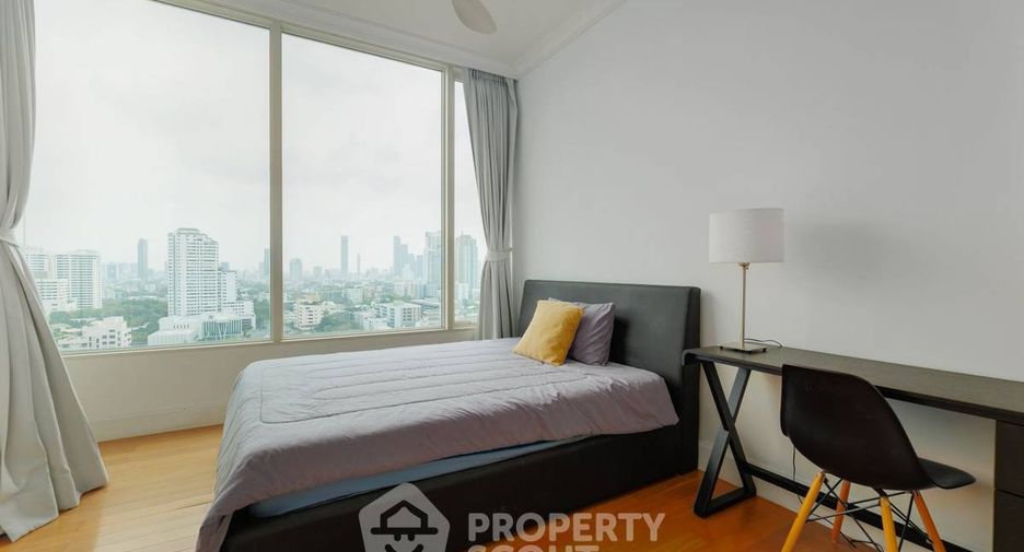 For rent and for sale 2 bedrooms condo in Watthana, Bangkok