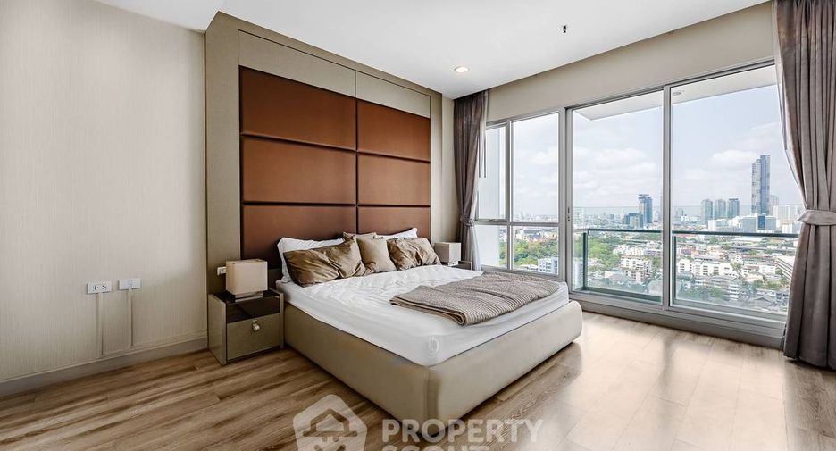 For sale 3 bedrooms condo in Sathon, Bangkok