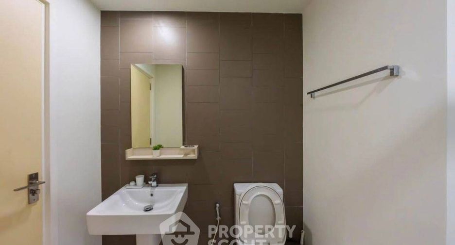À vendre 2 chambres condo à Thon Buri, Bangkok