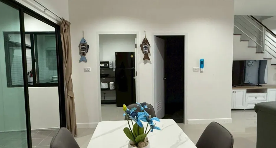 For rent 3 bedrooms townhouse in Cha Am, Phetchaburi