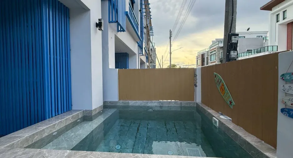 For rent 3 bedrooms townhouse in Cha Am, Phetchaburi