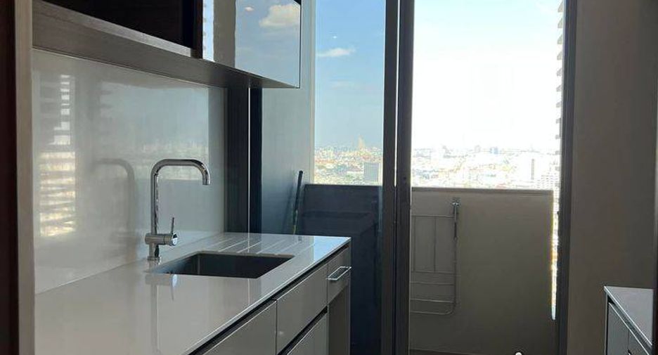 For sale 1 bed condo in Bang Rak, Bangkok