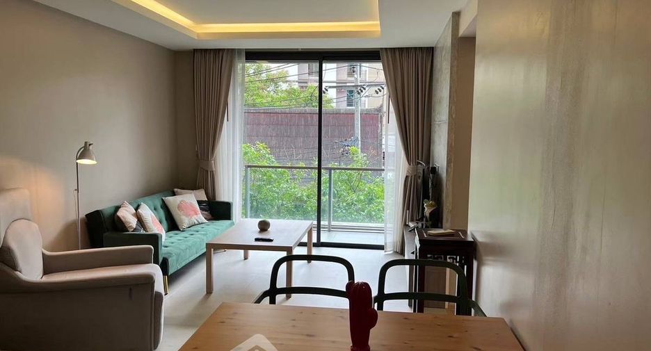 For sale 2 bedrooms condo in Khlong Toei, Bangkok