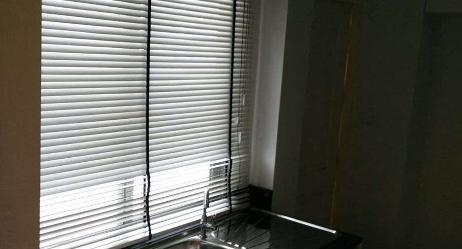 出租 4 卧室 独立屋 在 Lat Krabang, 曼谷