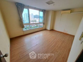 Wohnung zum Kauf mit 2 Zimmer in Si Racha, Chonburi