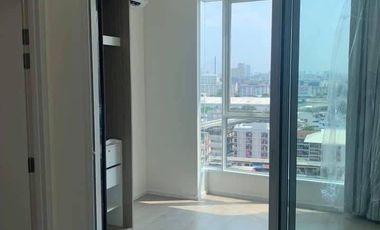 À vendre 1 chambre condo à Bang Phlat, Bangkok