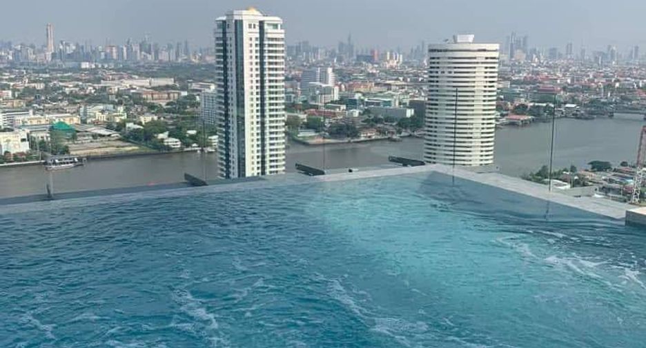 For sale 1 bed condo in Bang Phlat, Bangkok