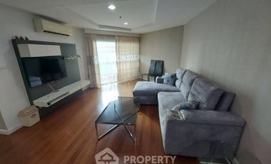 À louer 2 chambres condo à Huai Khwang, Bangkok