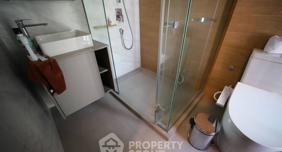 For sale 2 bedrooms condo in Watthana, Bangkok