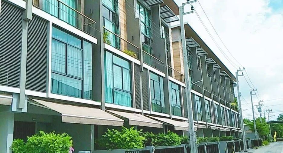 ขาย 4 ห้องนอน ทาวน์เฮ้าส์ ใน บางนา, กรุงเทพฯ