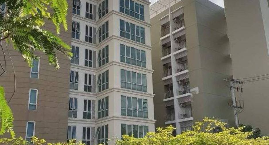 For sale 1 bed condo in Watthana, Bangkok