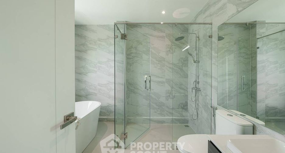 For sale 3 bedrooms house in Suan Luang, Bangkok