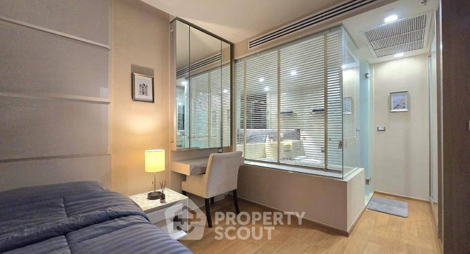 For sale 1 bed condo in Sathon, Bangkok