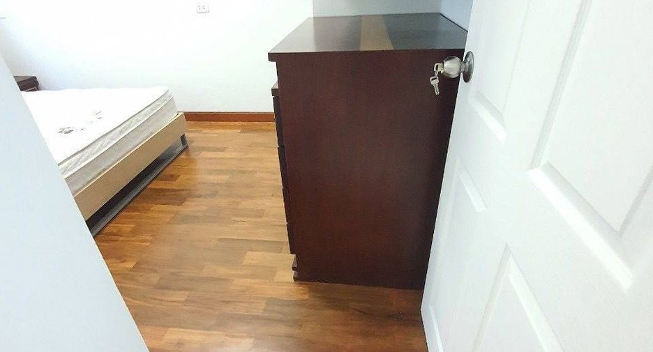 For sale 2 ベッドルーム condo in Watthana, Bangkok