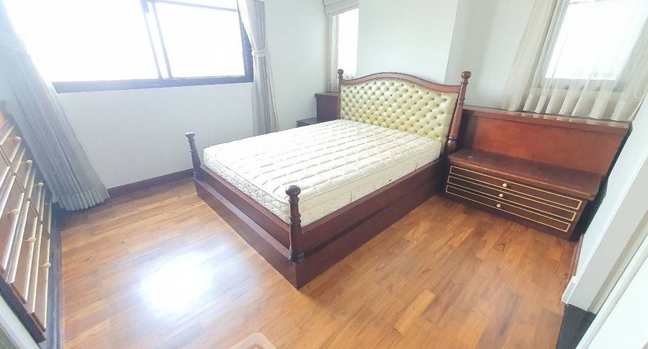 For sale 2 ベッドルーム condo in Watthana, Bangkok