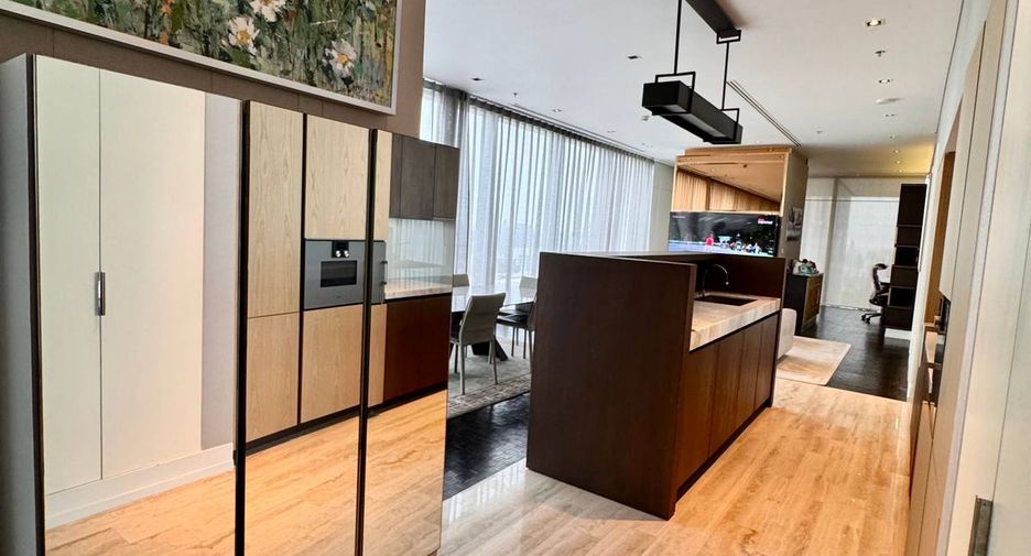 Wohnung zum Kauf mit 4 Zimmer in Sathon, Bangkok