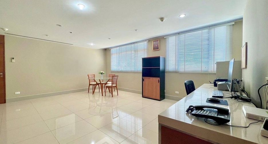 For rent and for sale 2 bedrooms condo in Watthana, Bangkok