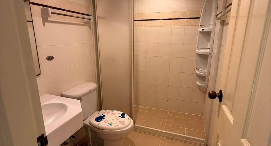 For rent and for sale 2 bedrooms condo in Suan Luang, Bangkok