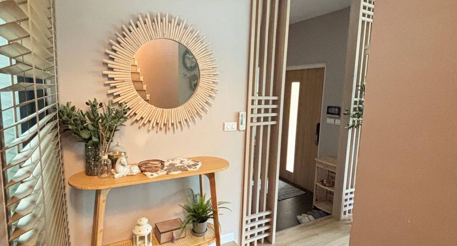 For rent and for sale 5 bedrooms house in Bang Phli, Samut Prakan