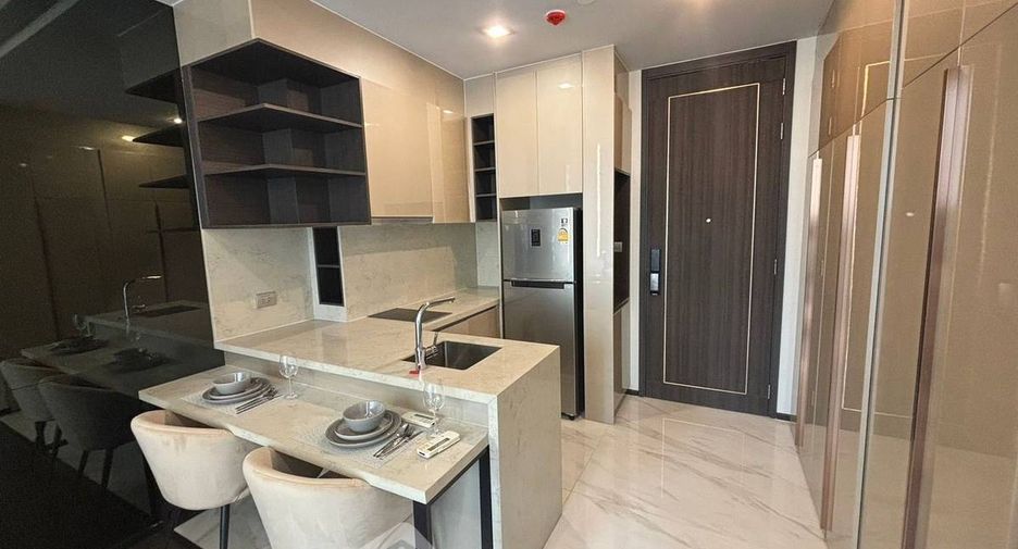 For sale 1 bed condo in Khlong Toei, Bangkok