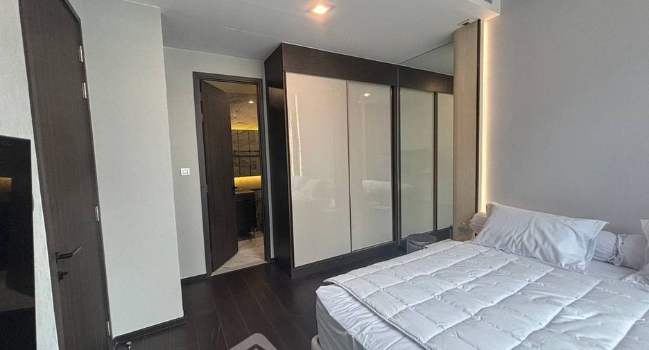 For sale 1 bed condo in Khlong Toei, Bangkok
