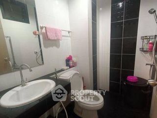 For sale 4 bedrooms townhouse in Lat Krabang, Bangkok
