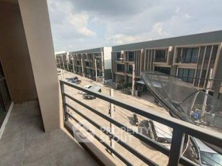 For sale 4 bedrooms townhouse in Lat Krabang, Bangkok