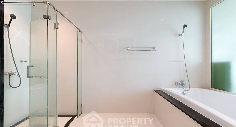 For rent 1 bed condo in Pathum Wan, Bangkok