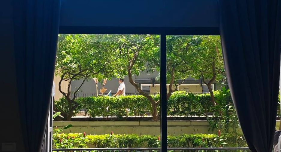 À vendre 1 chambre condo à Sathon, Bangkok