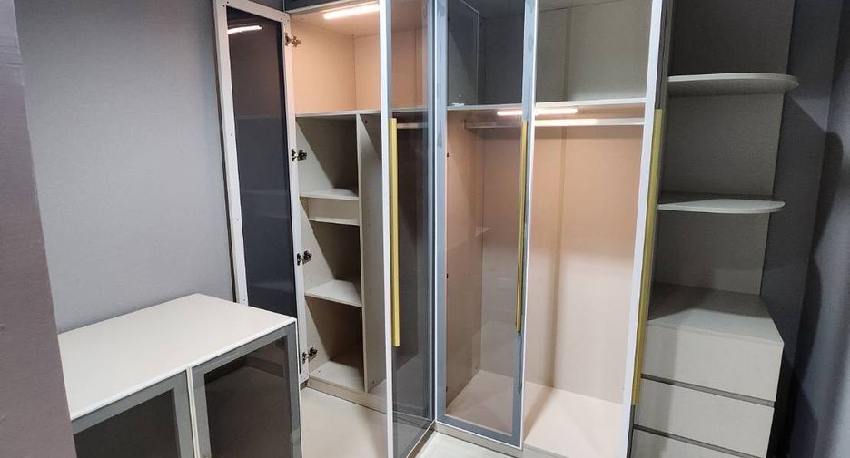 For sale 2 bedrooms condo in Khlong San, Bangkok