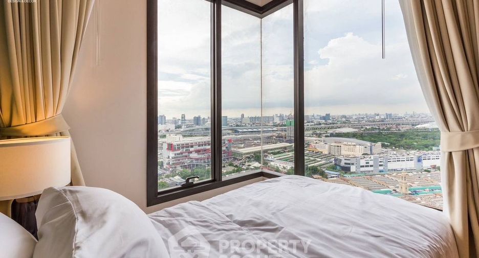 For sale 2 bedrooms condo in Phaya Thai, Bangkok