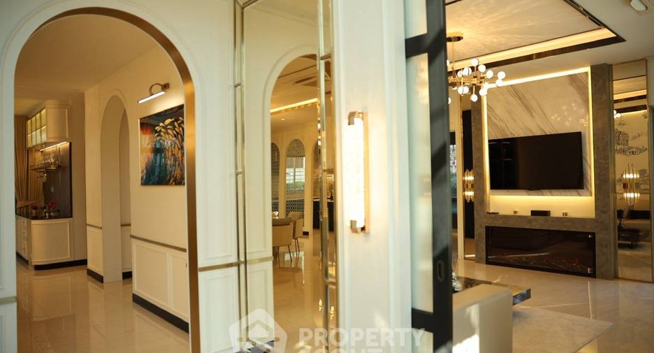 For rent and for sale 5 bedrooms house in Lat Krabang, Bangkok
