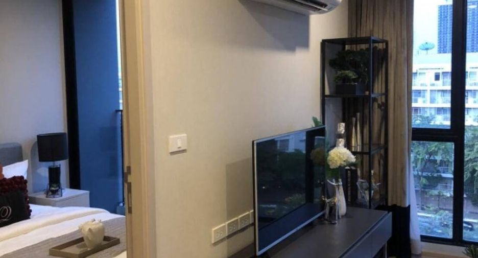 For sale 1 bed condo in Phra Khanong, Bangkok