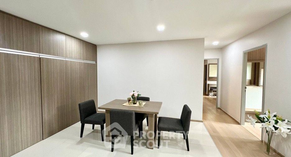 For sale 2 bedrooms condo in Watthana, Bangkok