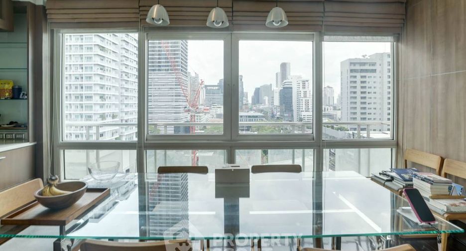 For sale 3 bedrooms condo in Watthana, Bangkok