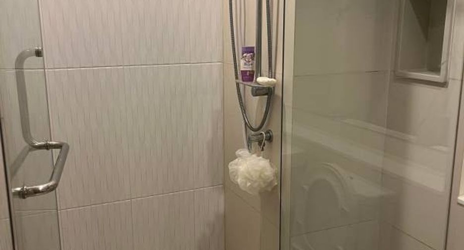 For rent 1 bed condo in Huai Khwang, Bangkok