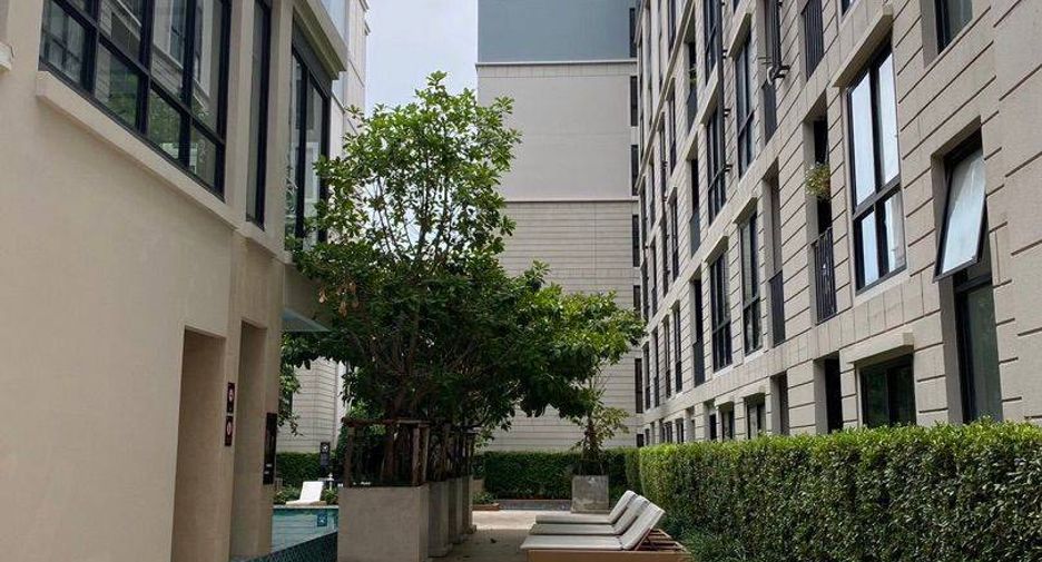 For sale 1 bed condo in Huai Khwang, Bangkok
